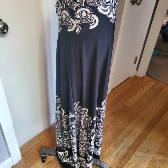 Venus Skirt - Picture 4 of 10